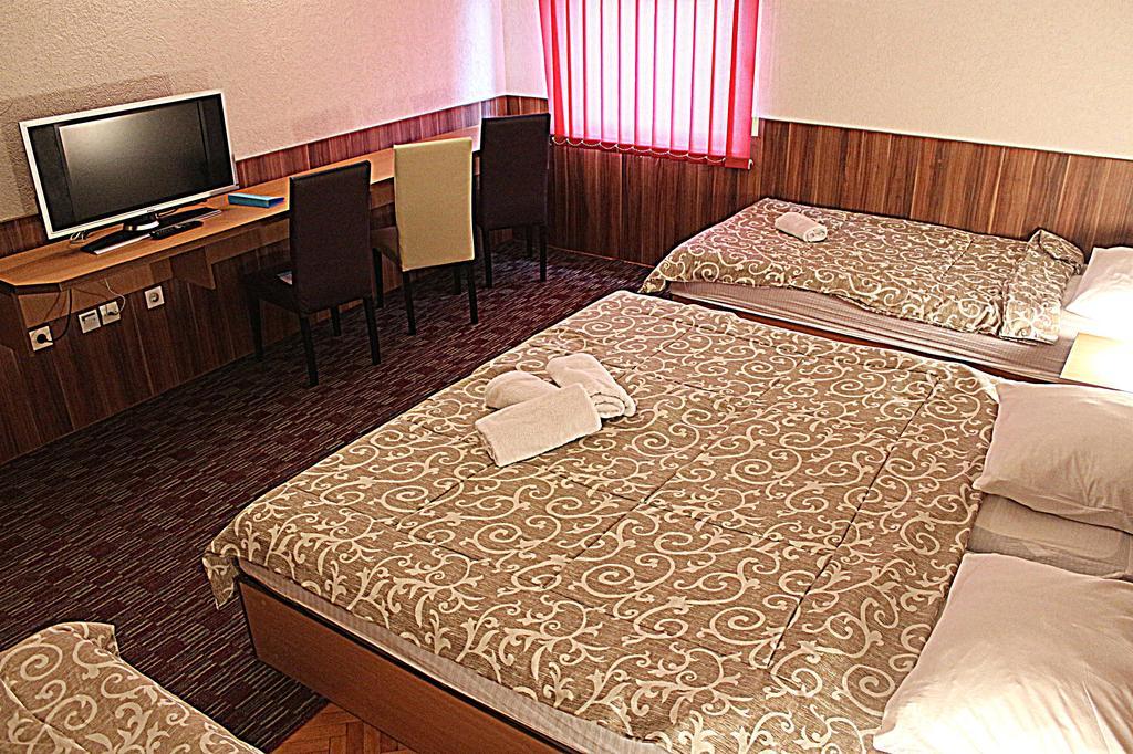 Hotel Piramida Sunca 비소코 외부 사진
