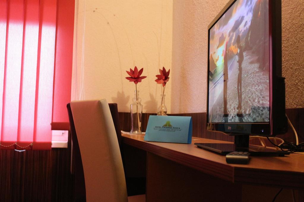 Hotel Piramida Sunca 비소코 외부 사진