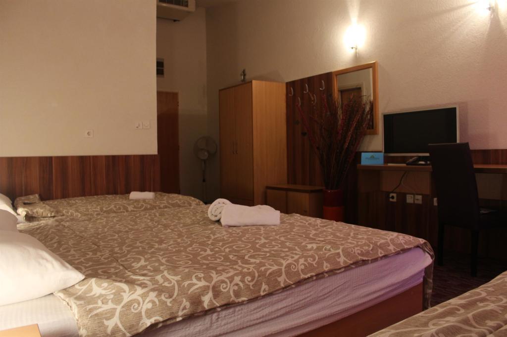Hotel Piramida Sunca 비소코 외부 사진