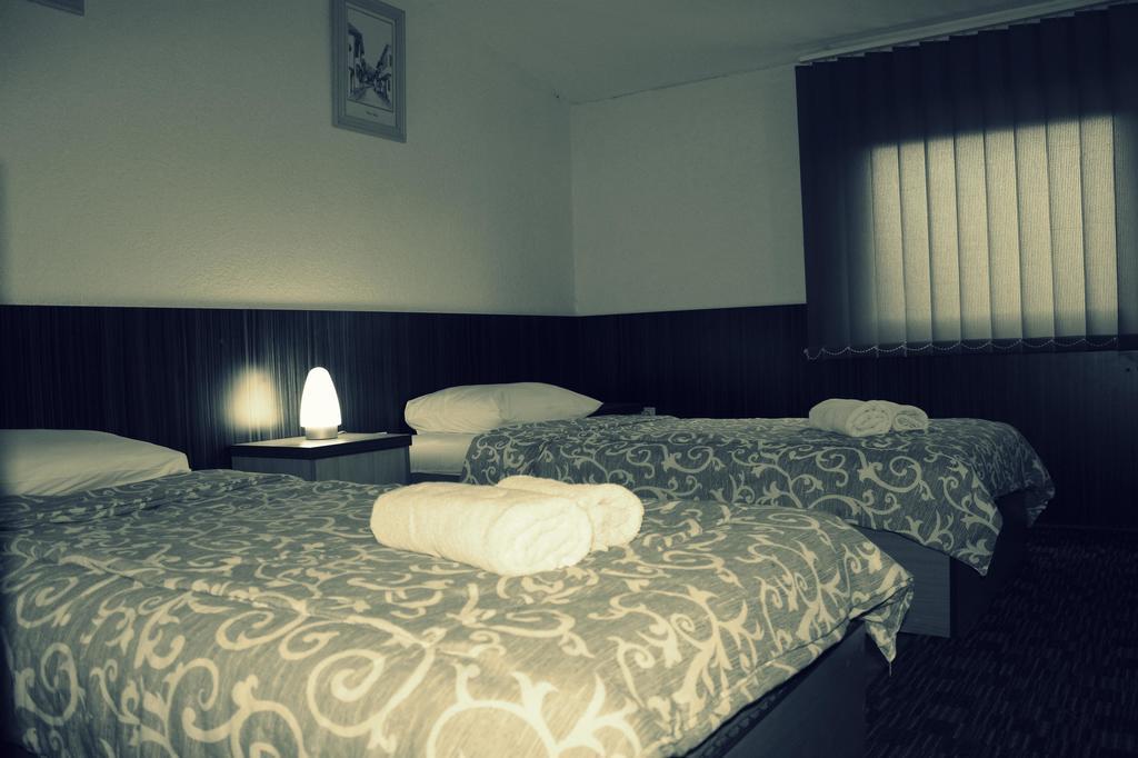 Hotel Piramida Sunca 비소코 객실 사진