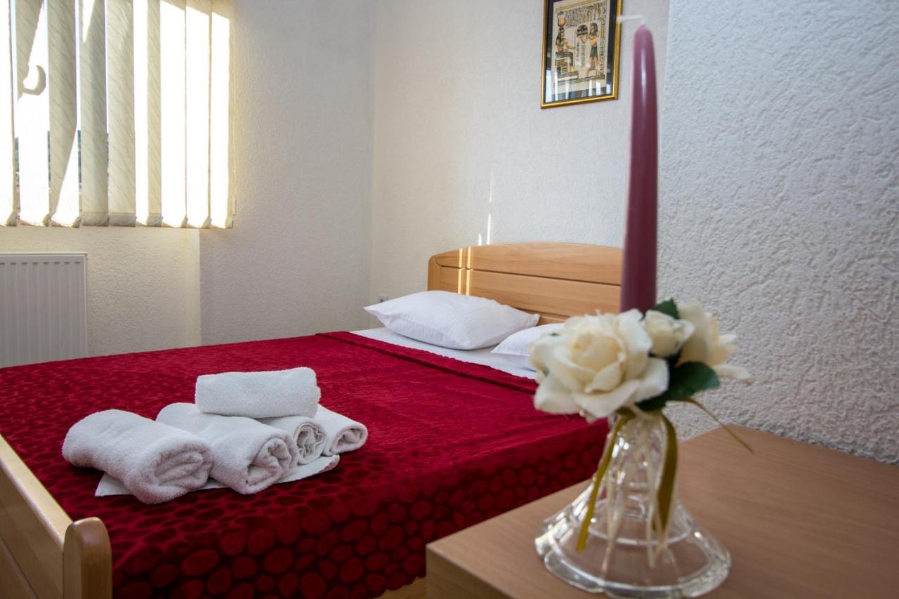 Hotel Piramida Sunca 비소코 외부 사진