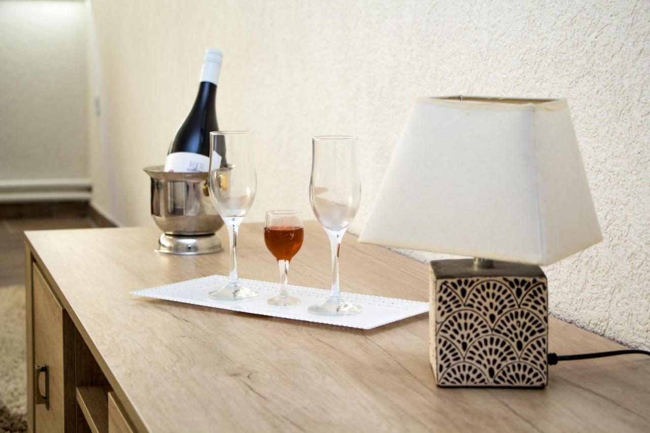 Hotel Piramida Sunca 비소코 외부 사진
