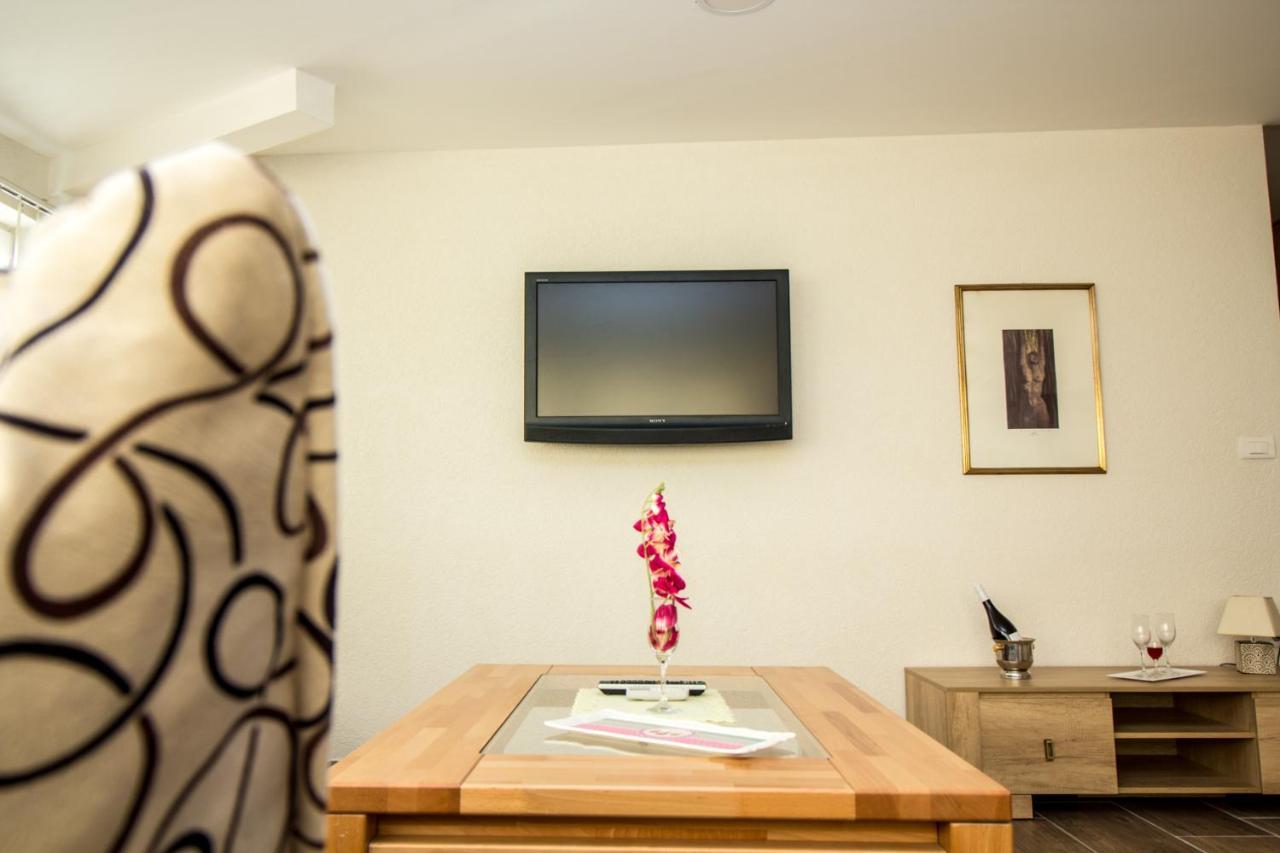 Hotel Piramida Sunca 비소코 외부 사진